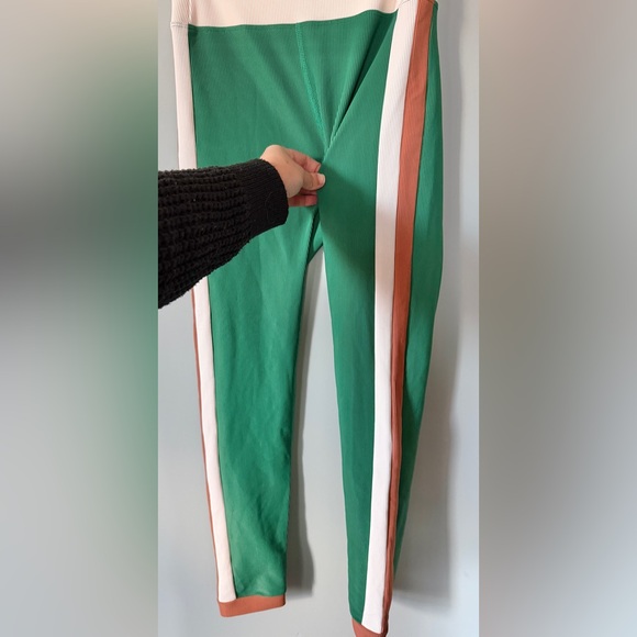 Beach Riot Melinda Striped Legging in Psychedelic Suede Green White Medium NWT - Picture 3 of 8